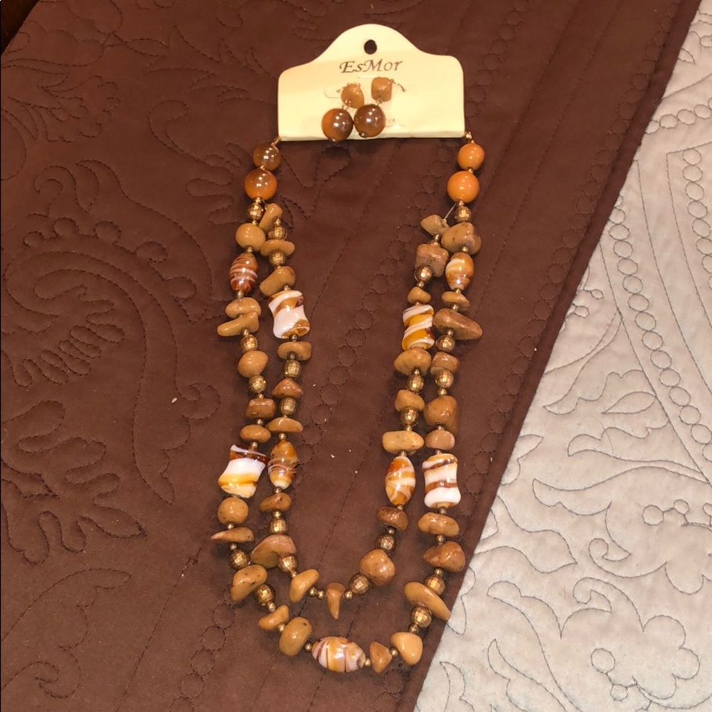 Necklace and earrings set